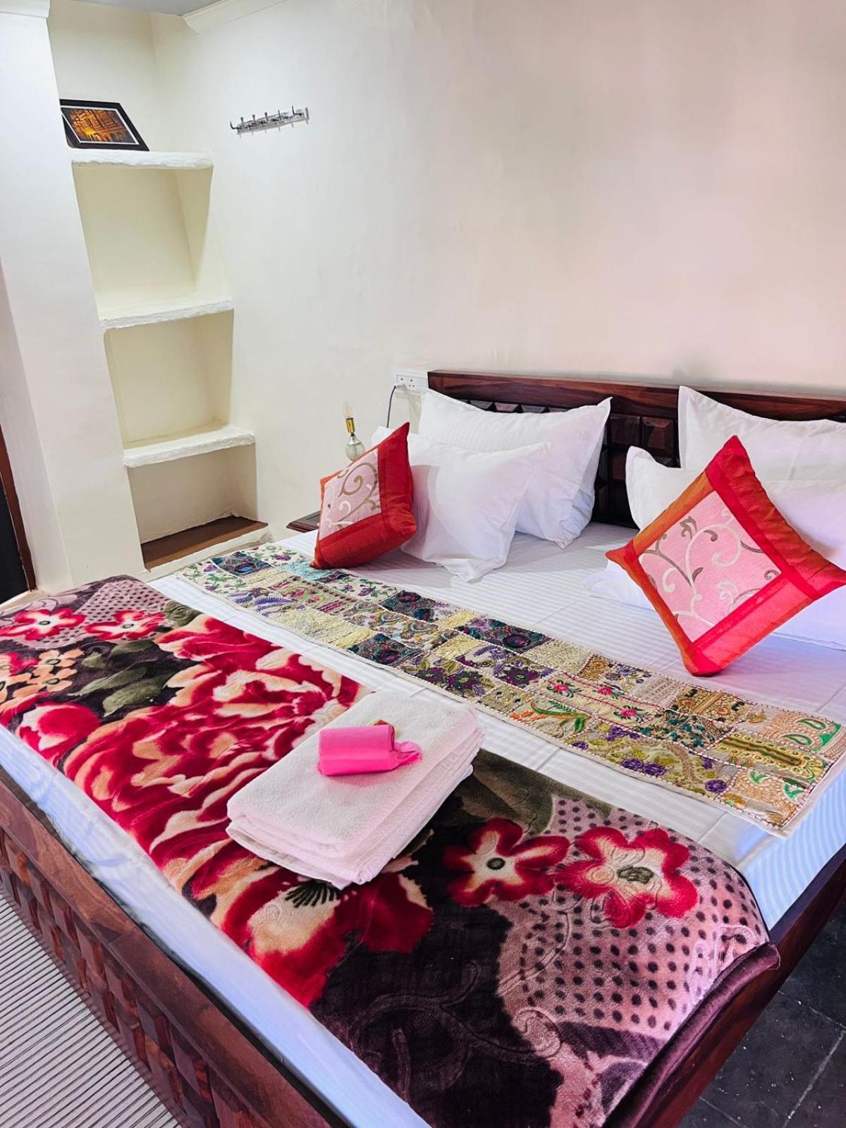 Hotel Mirage Jaisalmer Esterno foto
